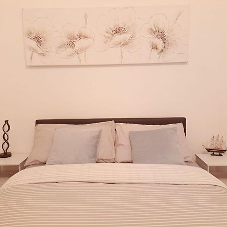 Cozy 2Br Home Leeds Free Parking & Wifi Pets Welcome Exterior photo