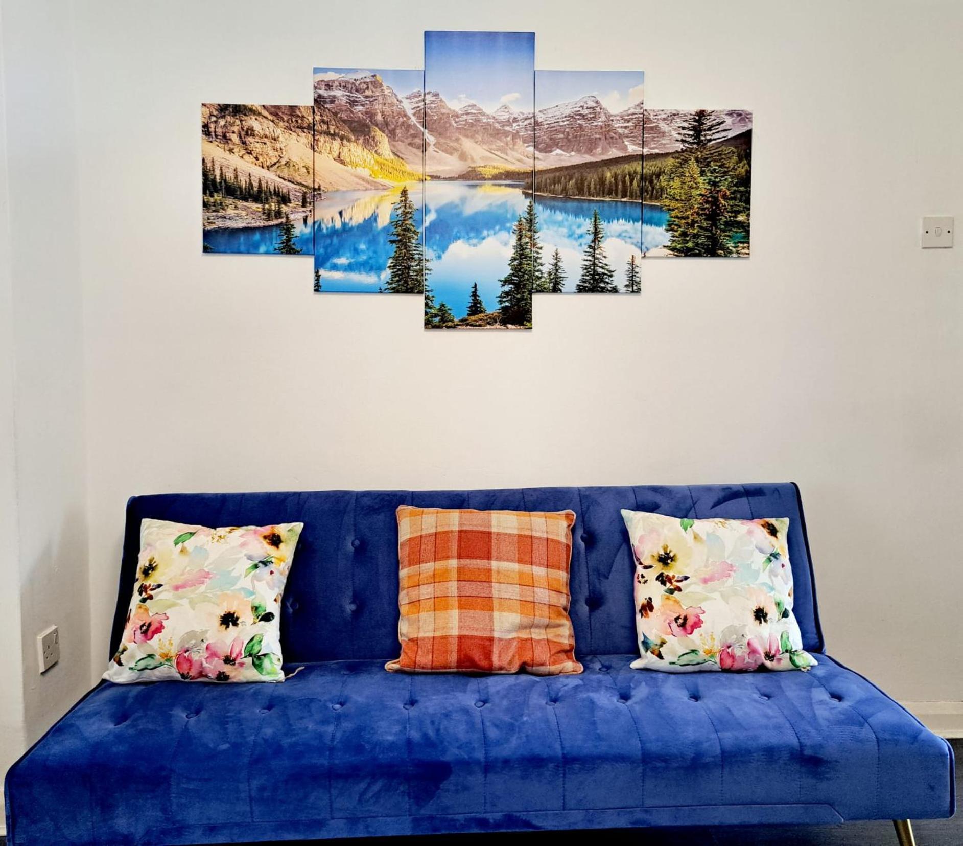 Cozy 2Br Home Leeds Free Parking & Wifi Pets Welcome Exterior photo