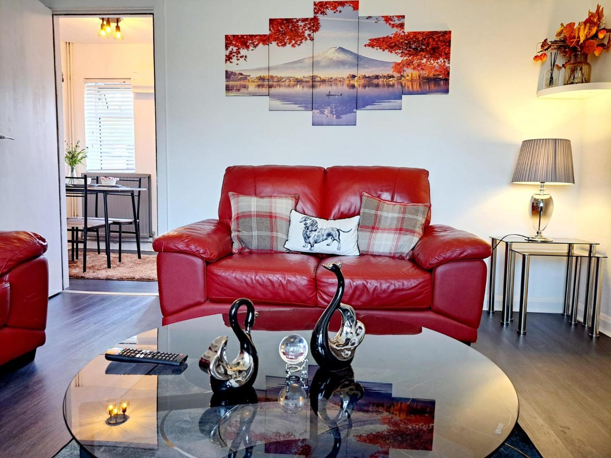 Cozy 2Br Home Leeds Free Parking & Wifi Pets Welcome Exterior photo